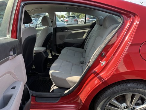 Used 2018 Hyundai Elantra SEL image 16