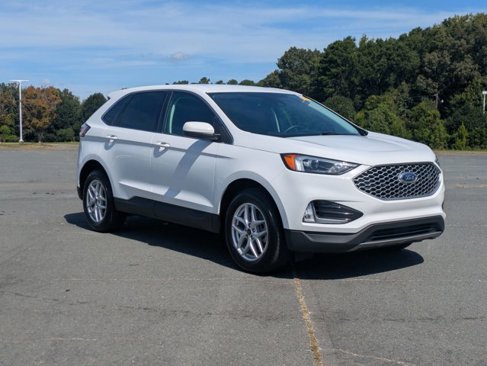 Certified 2024 Ford Edge SEL w/ Convenience Package image 1