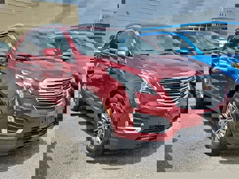 Used 2017 Cadillac XT5 Luxury image 2