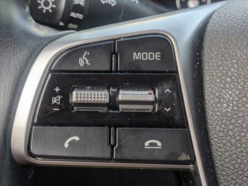 Used 2020 Kia Sorento S image 7