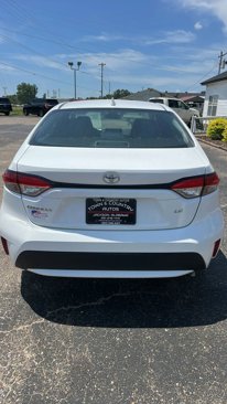 Used 2021 Toyota Corolla LE image 6