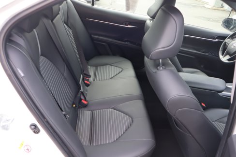 Used 2018 Toyota Camry SE image 33
