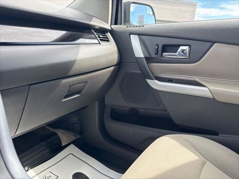 Used 2014 Ford Edge SE image 17