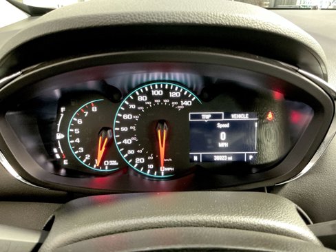 Used 2022 Chevrolet Trax LT w/ Midnight Edition image 25