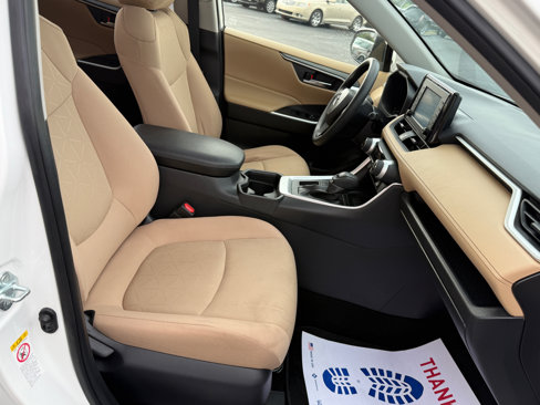 Used 2019 Toyota RAV4 XLE image 14