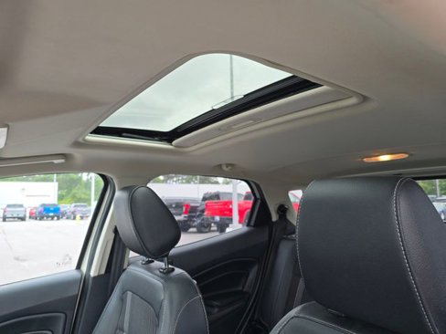 Used 2022 Ford EcoSport SES image 28