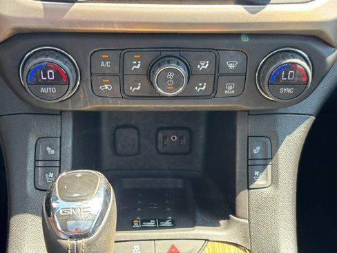 Used 2017 GMC Acadia Denali w/ Technology Package image 26