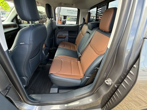 Used 2024 Ford Maverick Lariat image 10