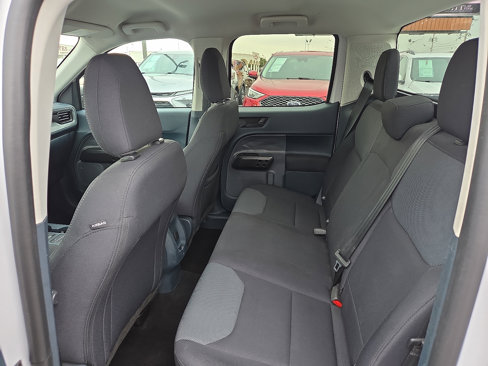 Used 2022 Ford Maverick XL image 9