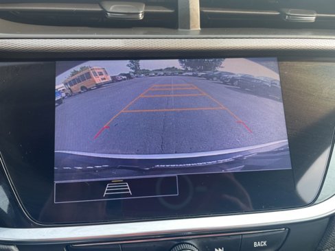 Used 2022 Buick Encore GX Preferred w/ Cold Weather Comfort Package image 15