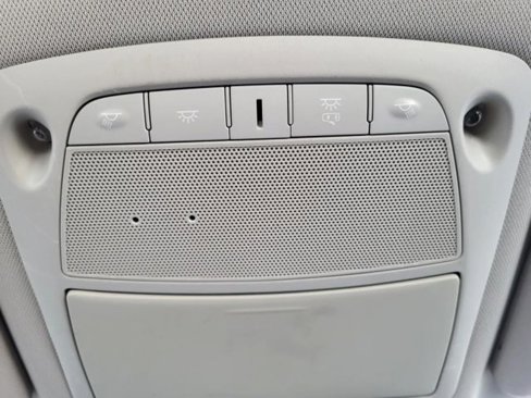 Used 2018 Nissan Rogue S image 32