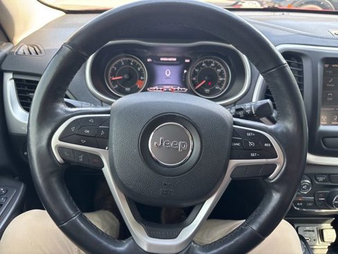 Used 2014 Jeep Cherokee Limited image 23
