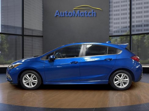 Used 2017 Chevrolet Cruze LT w/ Sun And Sound Package image 5