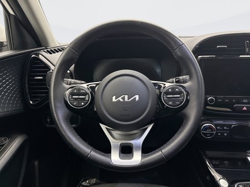 Used 2023 Kia Soul EX image 12