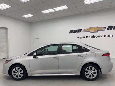 Used 2022 Toyota Corolla LE image 8