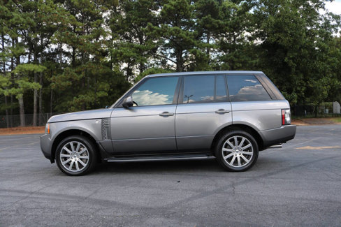 Used 2010 Land Rover Range Rover Supercharged image 3