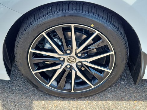 Used 2023 Toyota Camry SE image 17