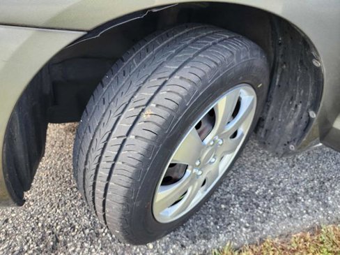 Used 2007 Toyota Matrix image 9