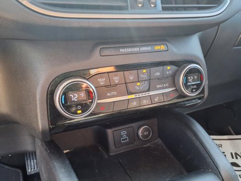 Used 2021 Ford Escape SEL image 19