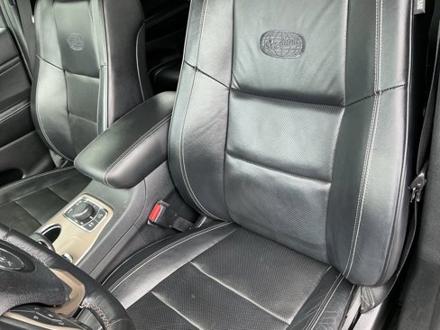 Used 2015 Jeep Grand Cherokee Overland w/ Advanced Technology Group image 59