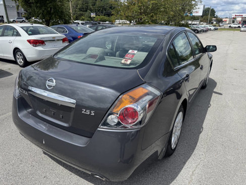 Used 2010 Nissan Altima 2.5 S image 5