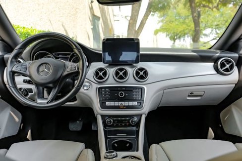 Used 2018 Mercedes-Benz CLA 250 4MATIC image 20