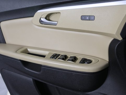 Used 2011 Chevrolet Traverse LTZ w/ LPO, 'HIT The Road' Package image 7