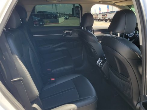 Used 2021 Kia Sorento SX image 13