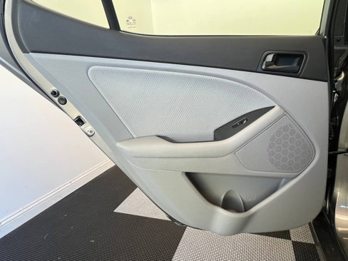 Used 2014 Kia Optima LX w/ LX Convenience Plus Package image 9