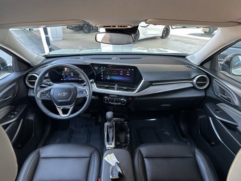 Used 2024 Chevrolet Trax ACTIV w/ Driver Confidence Package image 20
