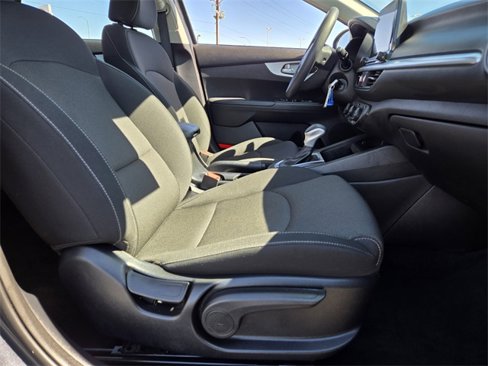 Used 2023 Kia Forte LXS image 16
