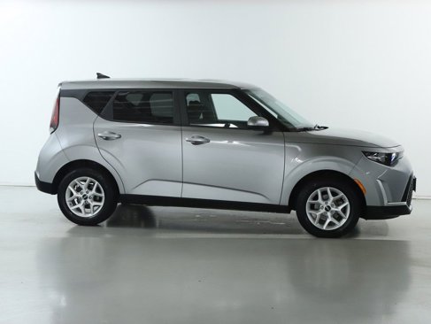 Used 2024 Kia Soul LX w/ Option Group 015 image 11