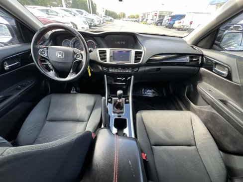 Used 2016 Honda Accord LX image 2