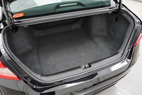 Used 2020 Honda Accord Touring image 38