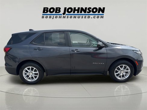 Used 2022 Chevrolet Equinox LS w/ LS Convenience Package image 8