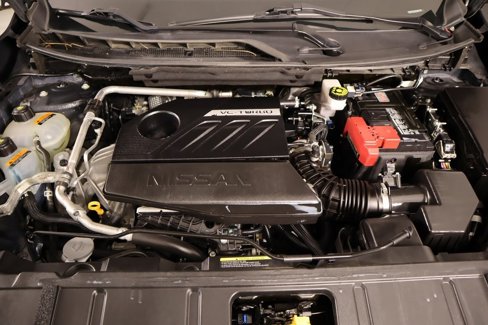 Used 2023 Nissan Rogue S image 18