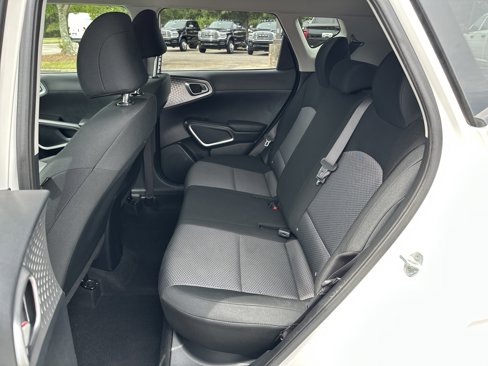 Used 2023 Kia Soul LX w/ LX Technology Package image 20