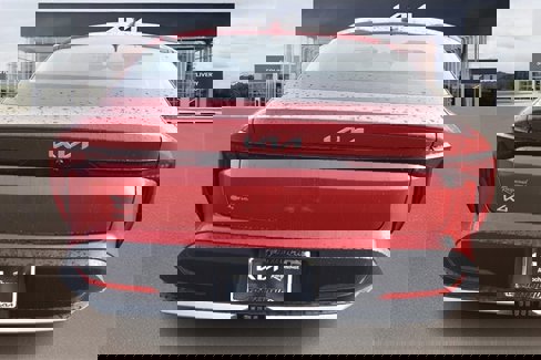 New 2025 Kia K4 LXS image 4