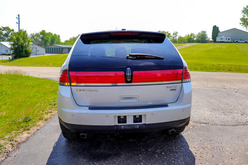 Used 2010 Lincoln MKX AWD image 4