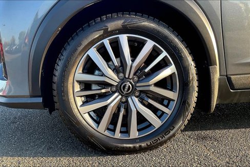 Used 2023 Nissan Kicks SV image 8