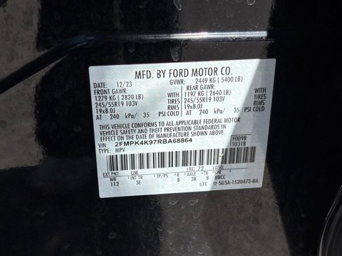 Used 2024 Ford Edge Titanium image 28