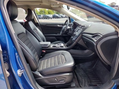 Used 2018 Ford Fusion SE w/ Equipment Group 201A image 10