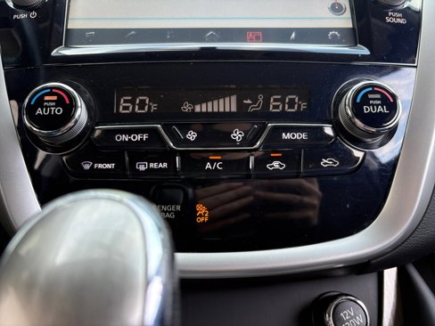 Certified 2015 Nissan Murano SV image 22