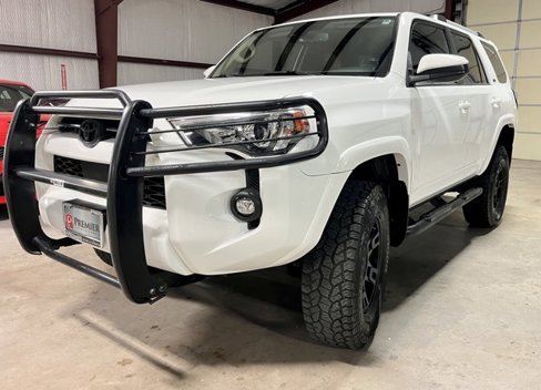 Used 2021 Toyota 4Runner SR5 image 5
