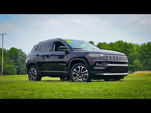 Used 2022 Jeep Compass Limited image 2
