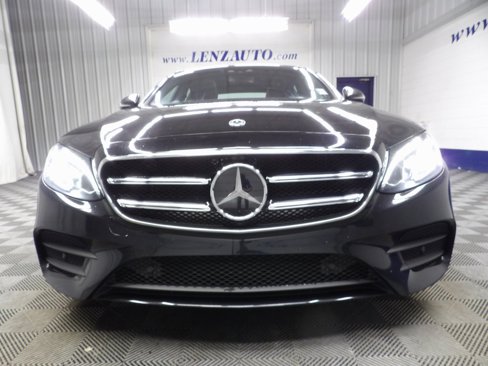 Used 2019 Mercedes-Benz E 300 4MATIC image 35