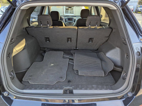 Used 2020 Chevrolet Equinox LS w/ LPO, Cargo Package image 17