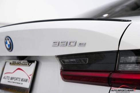 Used 2023 BMW 330e w/ M Sport Package image 20