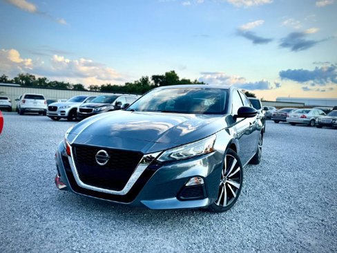 Used 2020 Nissan Altima 2.5 SR image 1