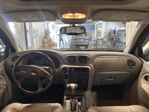 Used 2008 Chevrolet TrailBlazer LT w/ Sun And Sound Package image 14